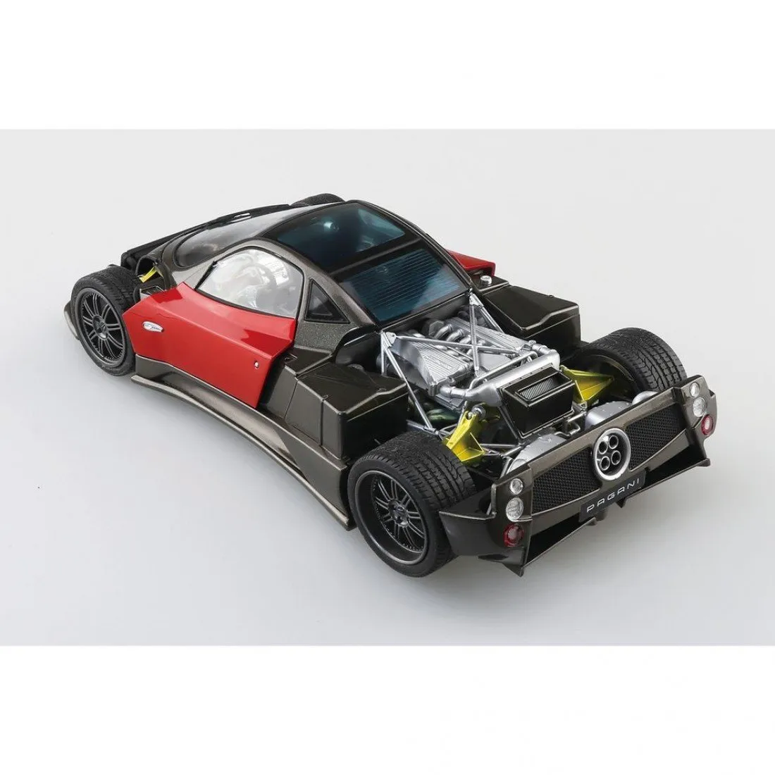 [Pre-order] Aoshima - '05 PAGANI Zonda F 1/24 Scale Plastic Model Kit Aoshima
