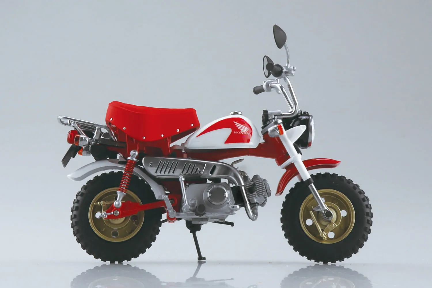 [Pre-order] Aoshima - Honda Monkey SPECIAL SHASTA WHITE Plastic Model Kit Aoshima