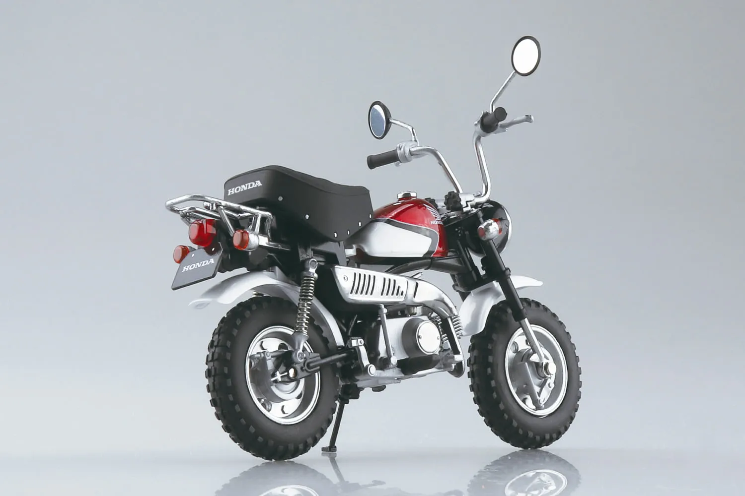 [Pre-order] Aoshima - Honda Monkey SPECIAL SHASTA WHITE Plastic Model Kit Aoshima