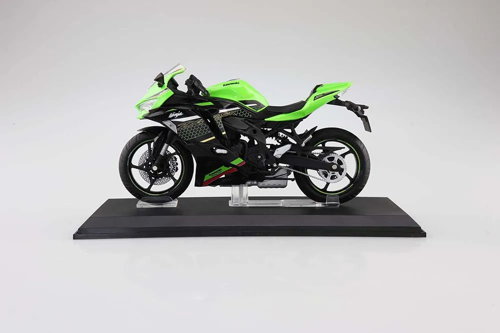 [Pre-order] Aoshima - KAWASAKI Ninja ZX-25R Lime GreenEbony 1/12 Plastic Model Kit Aoshima