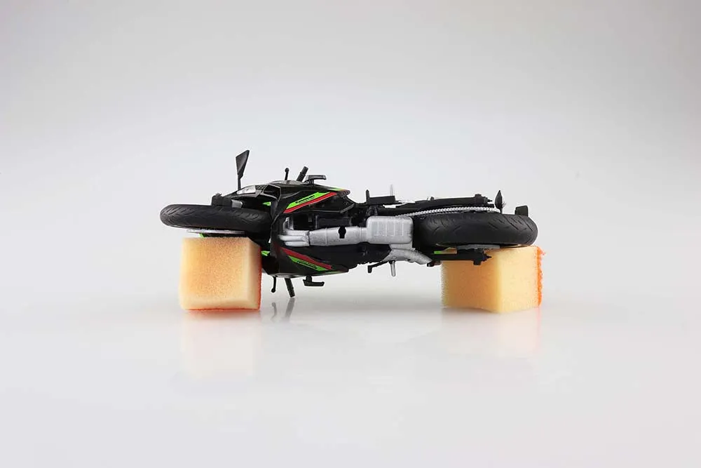 [Pre-order] Aoshima - KAWASAKI Ninja ZX-25R Lime GreenEbony 1/12 Plastic Model Kit Aoshima