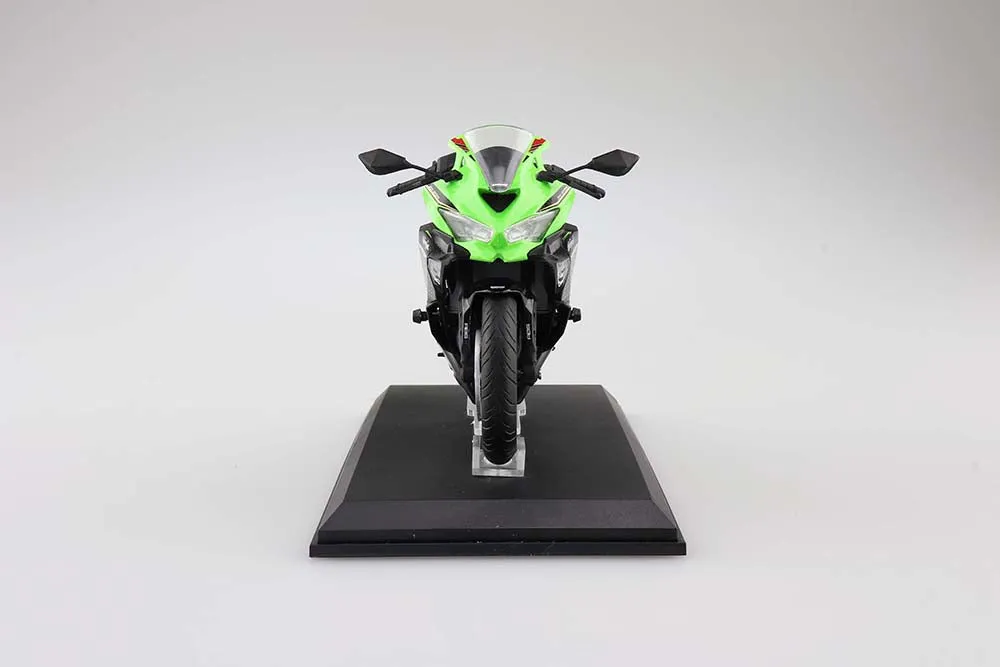 [Pre-order] Aoshima - KAWASAKI Ninja ZX-25R Lime GreenEbony 1/12 Plastic Model Kit Aoshima