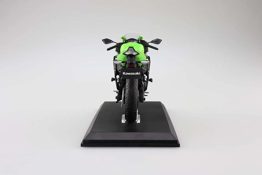 [Pre-order] Aoshima - KAWASAKI Ninja ZX-25R Lime GreenEbony 1/12 Plastic Model Kit Aoshima