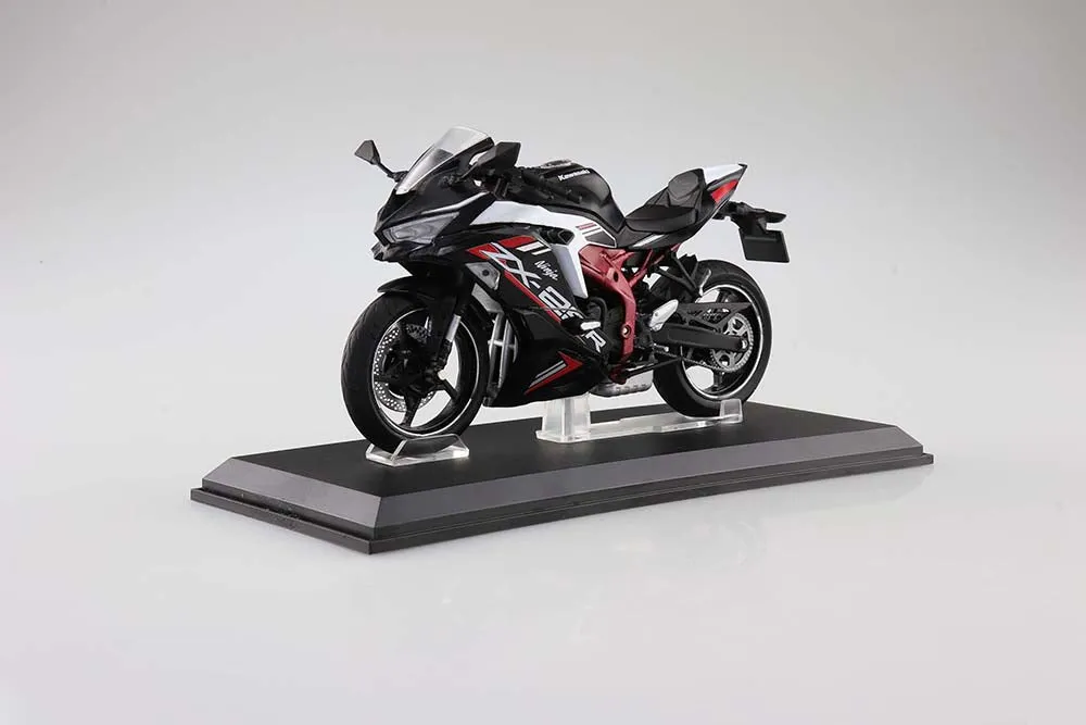 [Pre-order] Aoshima - KAWASAKI Ninja ZX-25R Metallic Spark BlackPeal Flat Stardust White 1/12 Plastic Model Kit Aoshima