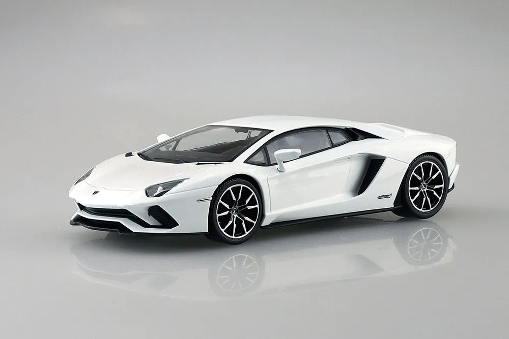 [Pre-order] Aoshima - Lamborghini Aventador S (pearl white) 1/32 Scale Plastic Model Kit Aoshima