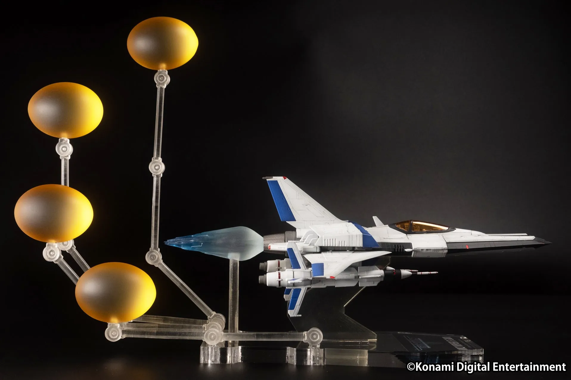 [Pre-order] Gradius - VIC VIPER T-301 [PEINTED FINISHED] Plastic Model Kit PLUM