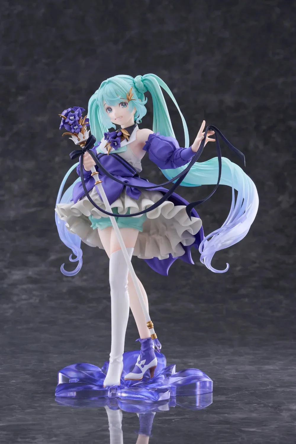 [Pre-order] Hatsune Miku - Hatsune Miku (Birthday 2024 Ver.) Prize Figure Taito