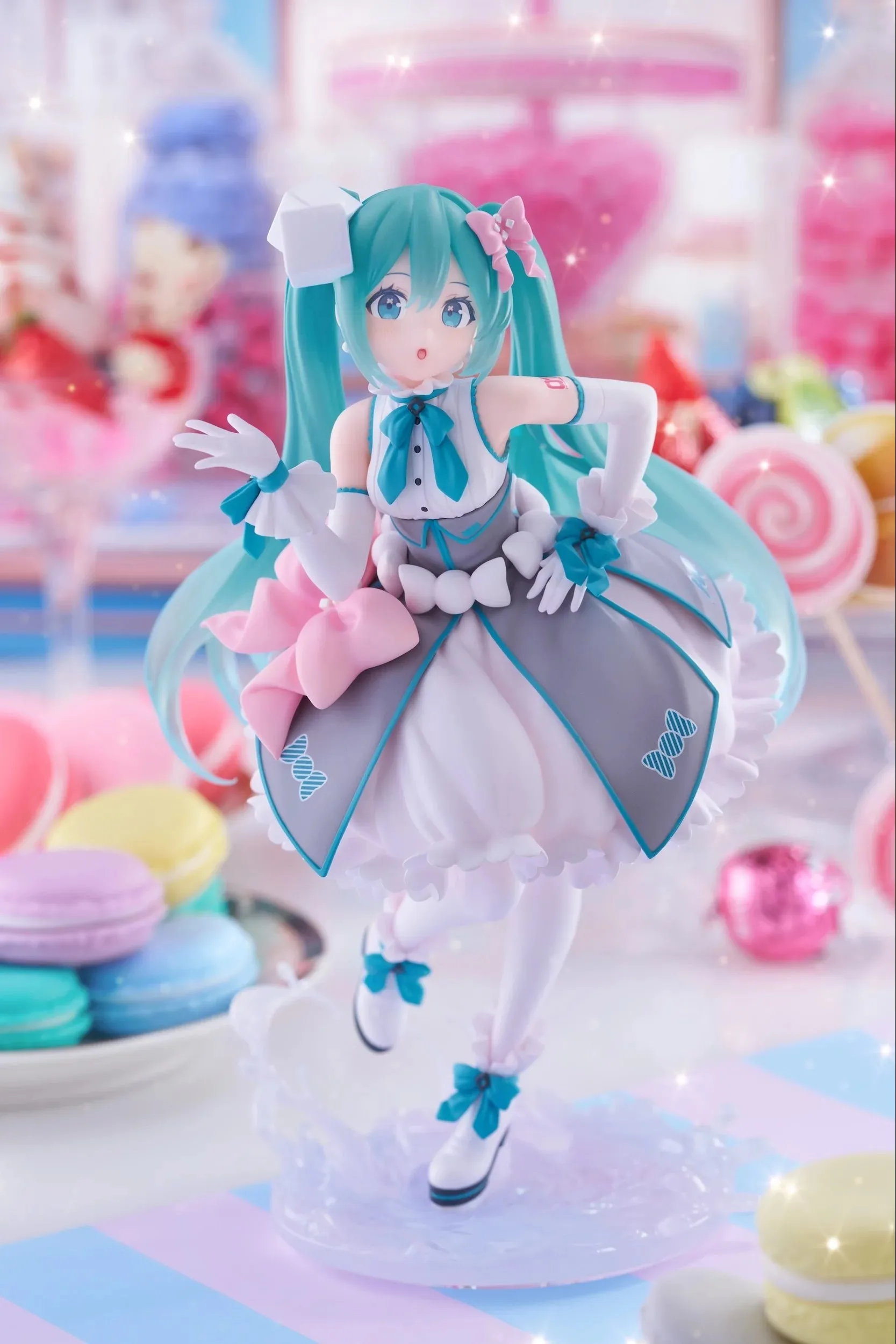 [Pre-order] Hatsune Miku - Hatsune Miku (Melty Sugar Ver.) 39's Day Anniversary 2nd Season Non Scale Figure Taito