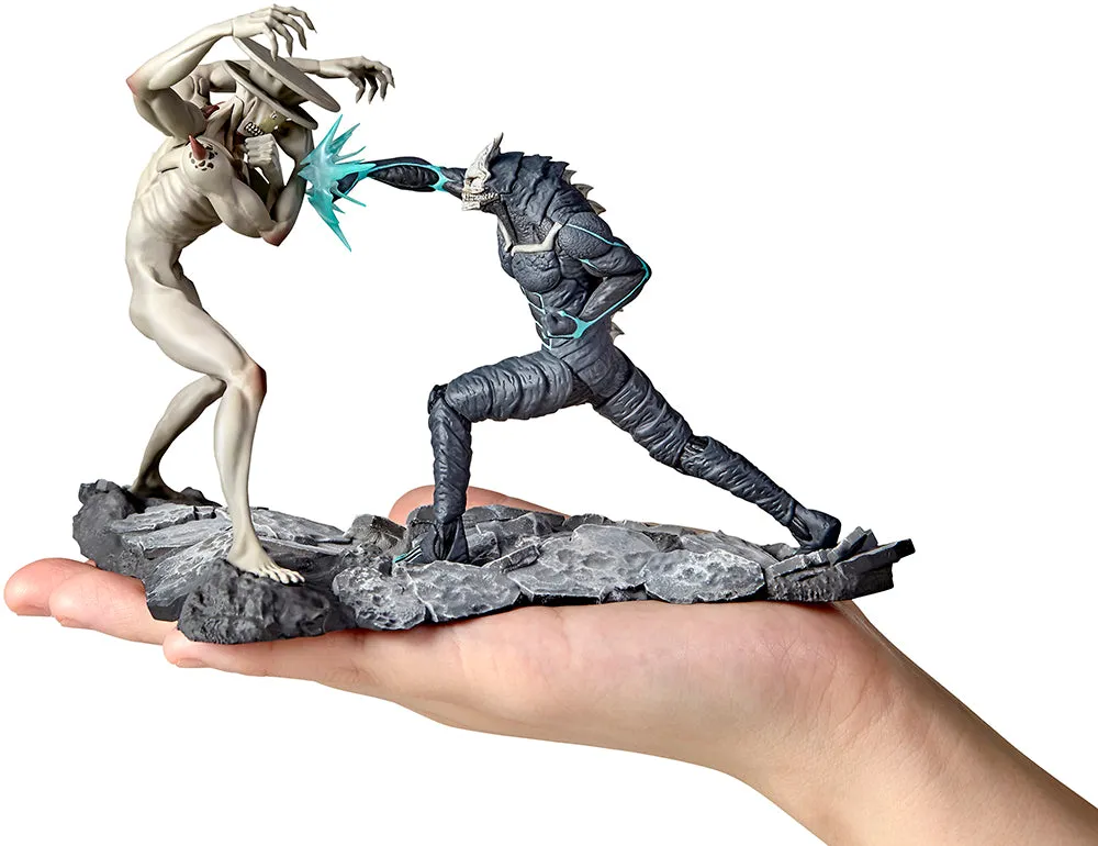 [Pre-order] KAIJU No.8 - Kaiju No. 8 vs Kaiju No. 9 1/18 Scale Figure Kaiyodo