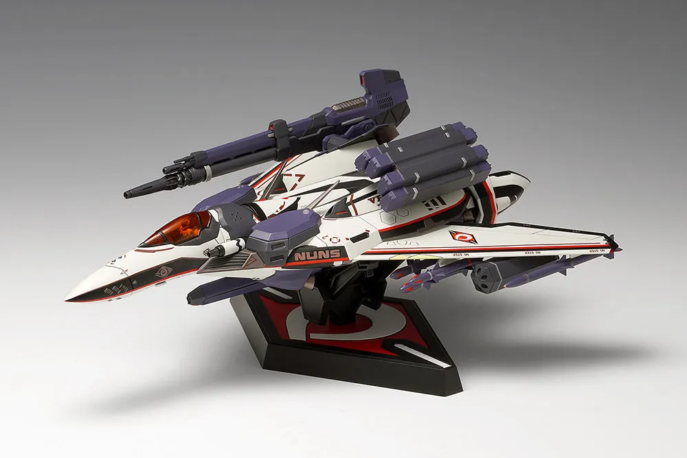 [Pre-order] Macross - VF-171EX Armored Nightmare Plus Plastic Model Kit Wave