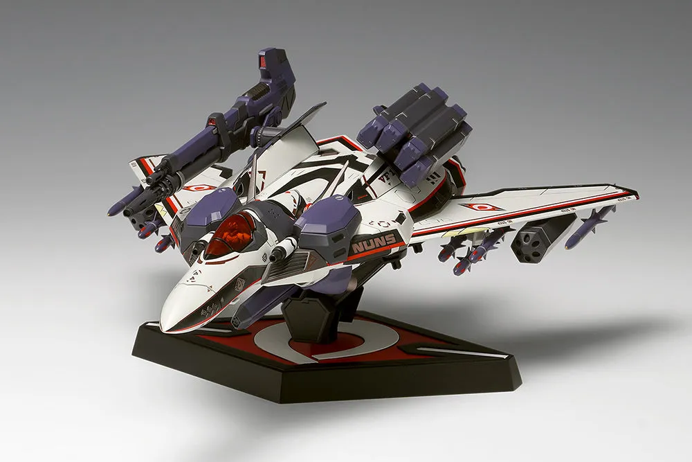 [Pre-order] Macross - VF-171EX Armored Nightmare Plus Plastic Model Kit Wave