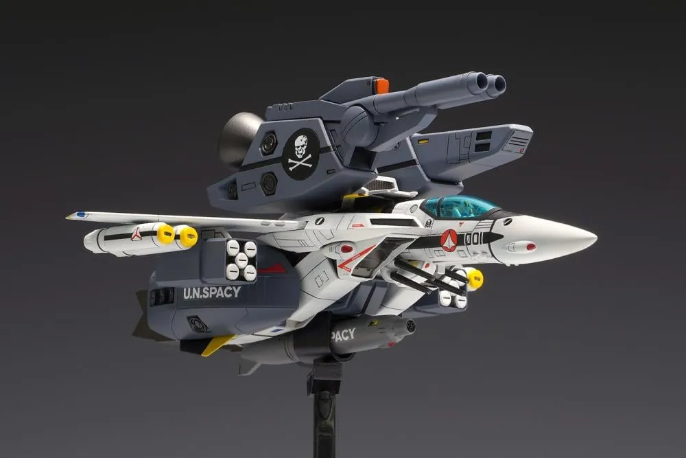 [Pre-order] Macross - VF-1S Strike Valkyrie Fighter (Ichijyo Hikaru & Roy Focker Custom) Plastic Model Kit Wave
