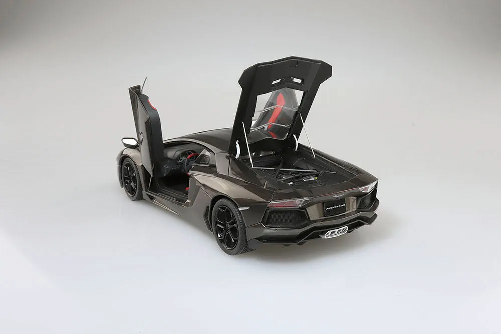 [Pre-order] None - '11 LAMBORGHINI AVENTADOR LP700-4 1/24 Plastic Model Kit Aoshima