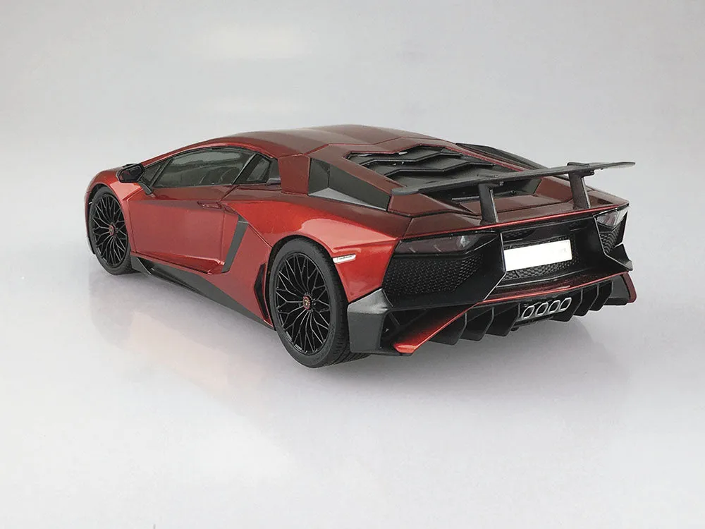 [Pre-order] None - '15 Lamborghini Aventador SV 1/24 Scale Plastic Model Kit Aoshima