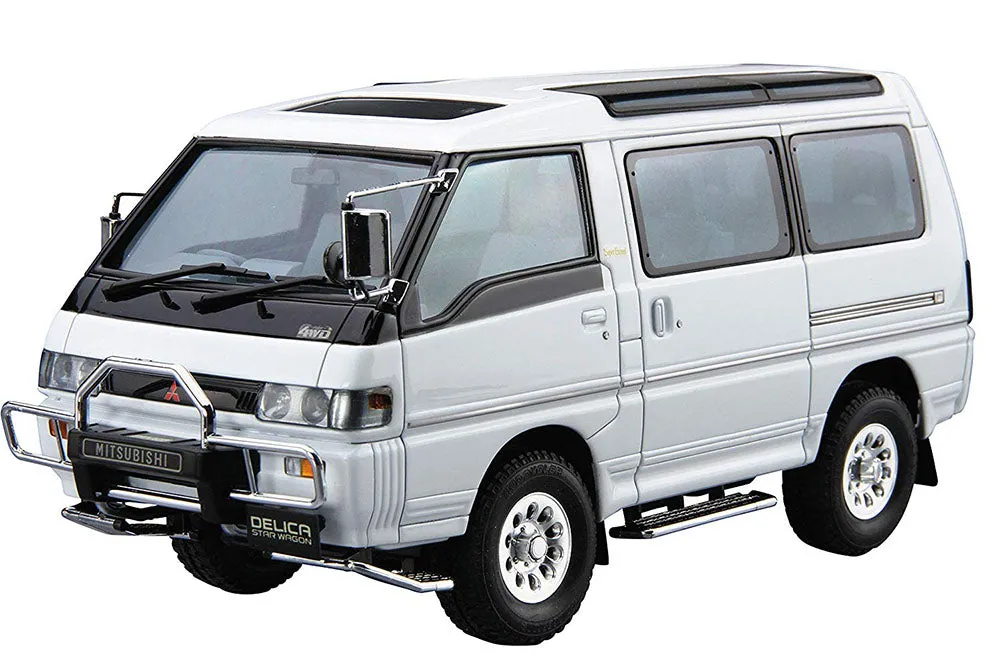 [Pre-order] None - MITSUBISHI P35W DELICA STAR WAGON '91 1/24 Scale Plastic Model Kit Aoshima