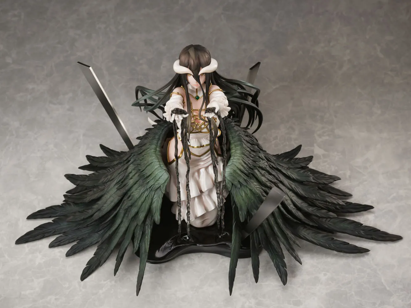 [Pre-order] OVERLOAD - Albedo (White Dress ver.) 1/7 Scale Figure FuRyu