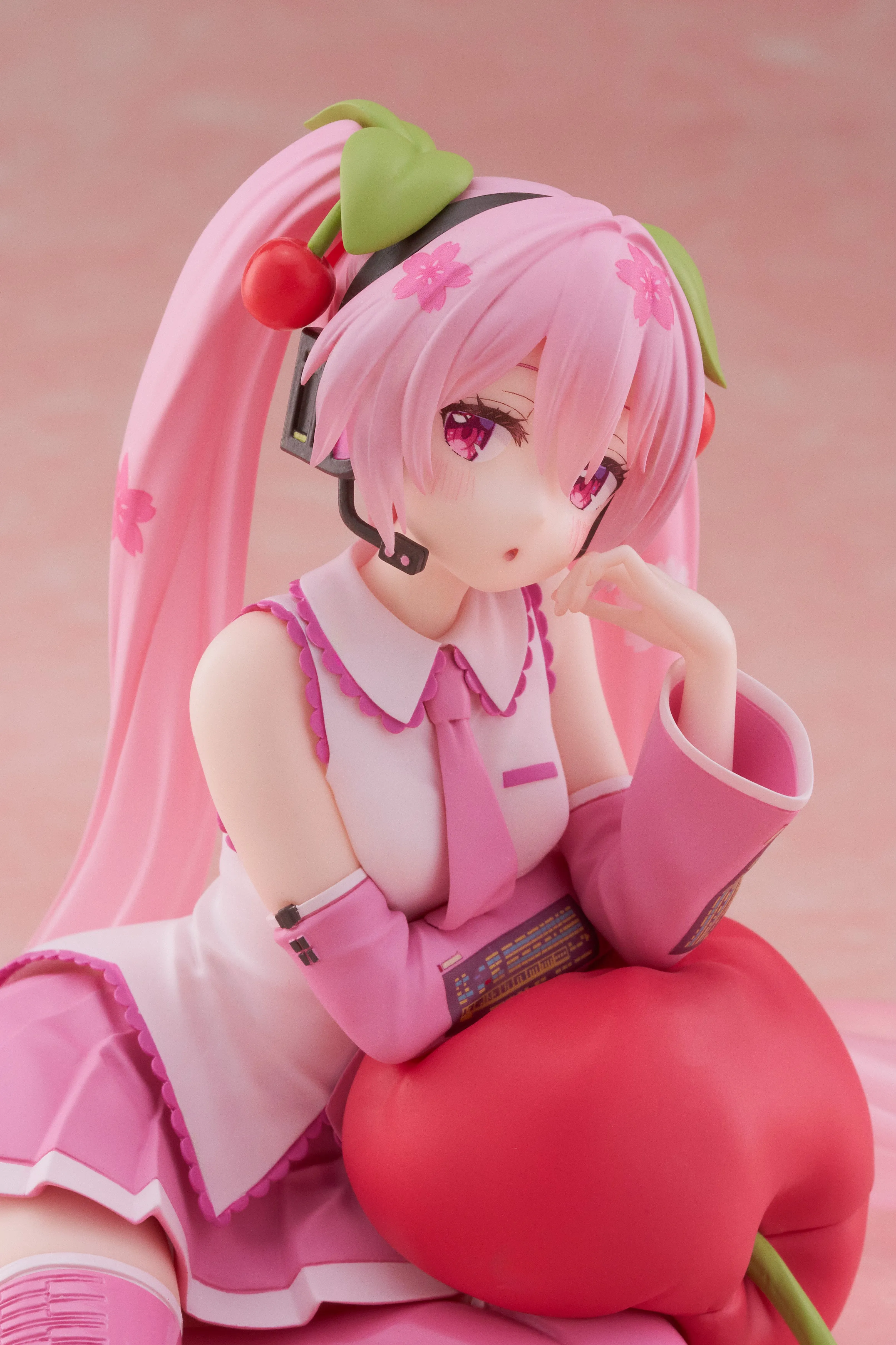 [Pre-order] Vocaloid - Sakura Miku (Cherry Cushion Ver.)  Prize Figure Taito